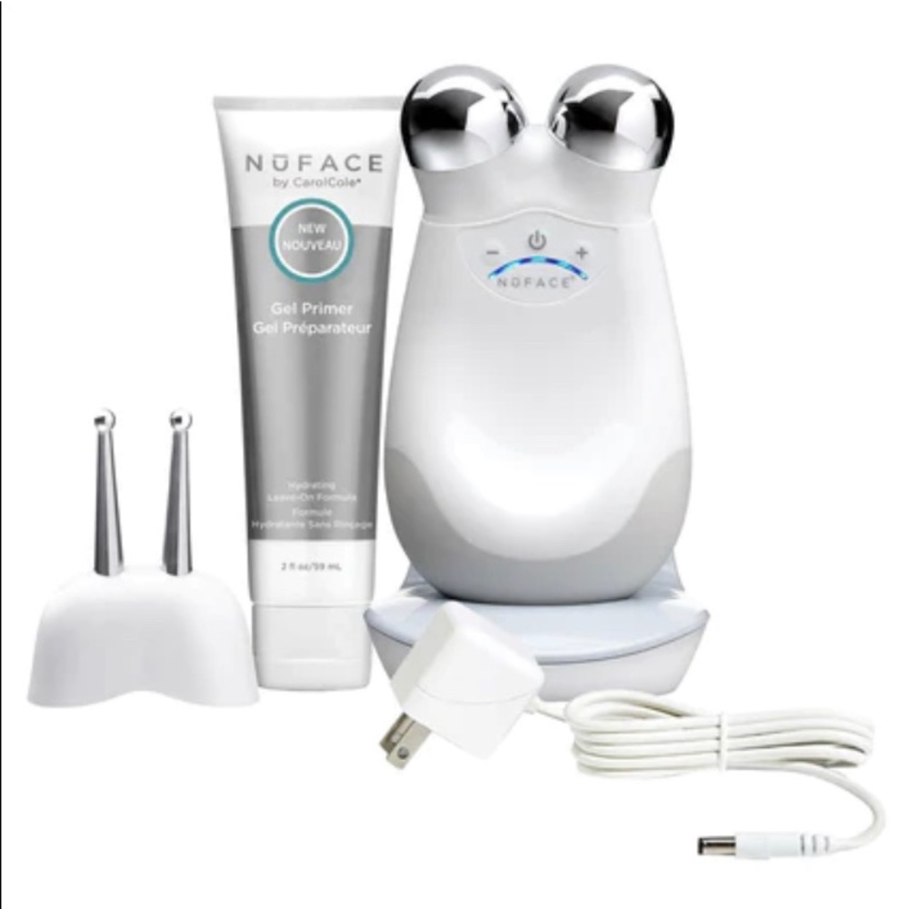 EUC NuFACE Trinity Device with Facial Trainer & ELE Attachments (lips/eyes)